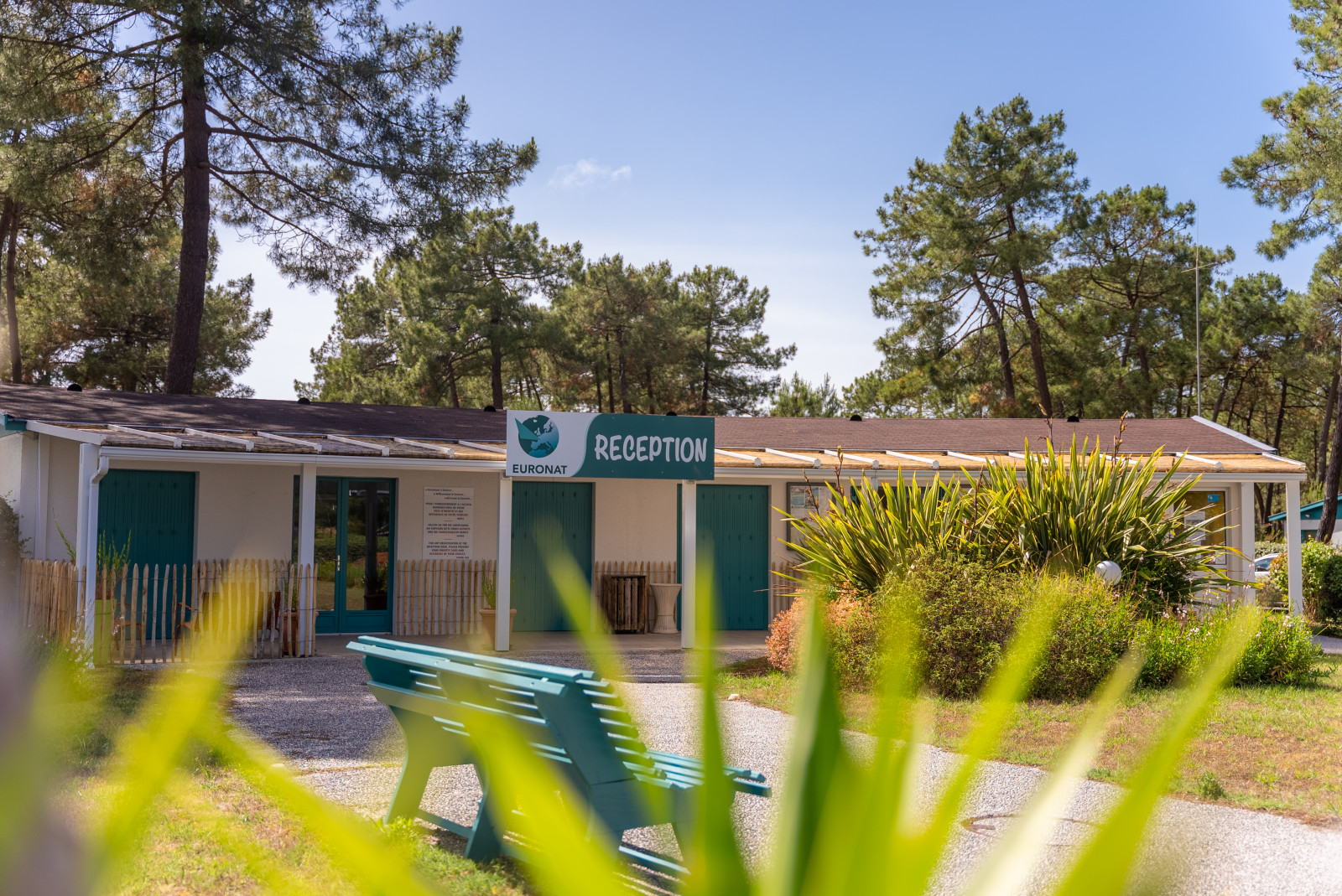 réception centre de vacances naturiste familiale