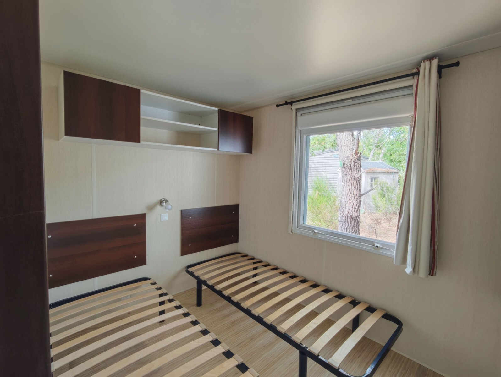 Euronatimmo - 6 Albizzias - chambre 2 Euronatimmo - 6 Albizzias - chambre 2